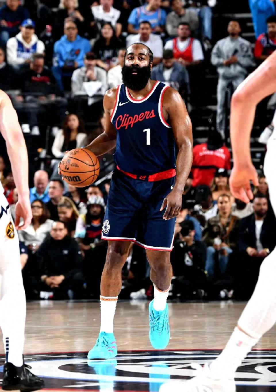 包含UFC友谊赛焦点战:东海天狼队大胜闽南白虎队,外线火力全开。战术板得到兑现的词条 包含UFC友谊赛焦点战:东海天狼队大胜闽南白虎队,外线火力全开。战术板得到兑现的词条